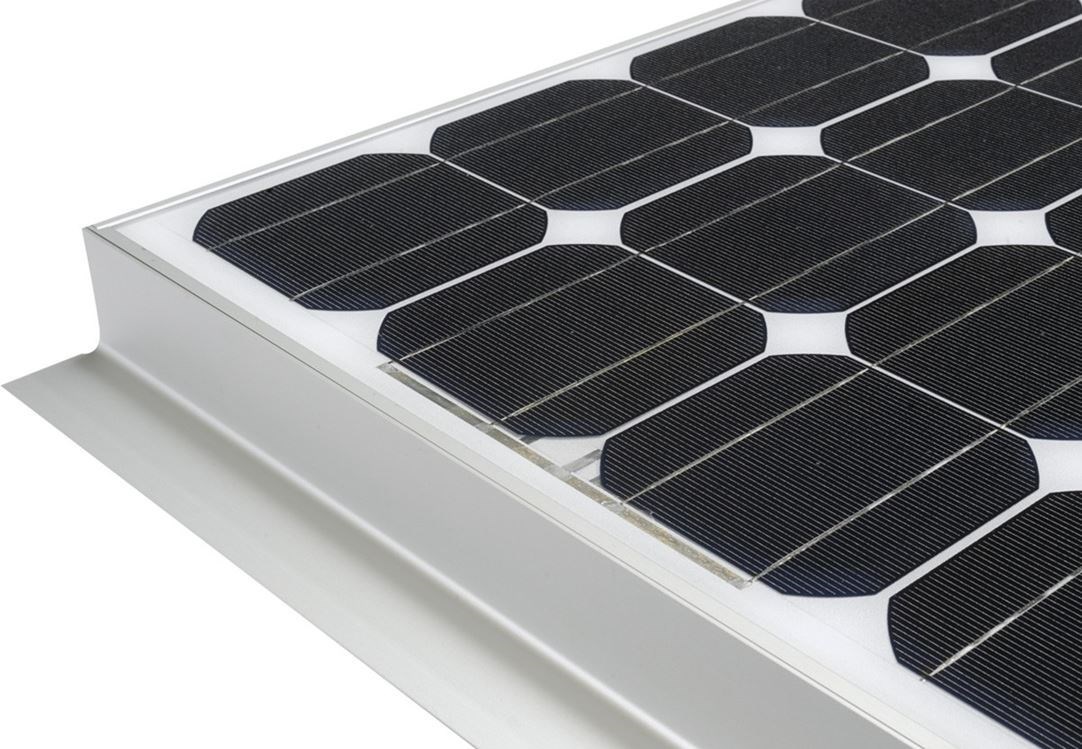 Kit-Solare-Monocristallino-100W-15935611-2_a900x900.jpg KIT PANNELLO SOLARE MONOCRISTALLINO 100 W - immagine 1